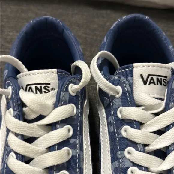 Vans Blue and White Old Skool Sneakers - Picture 2 of 7